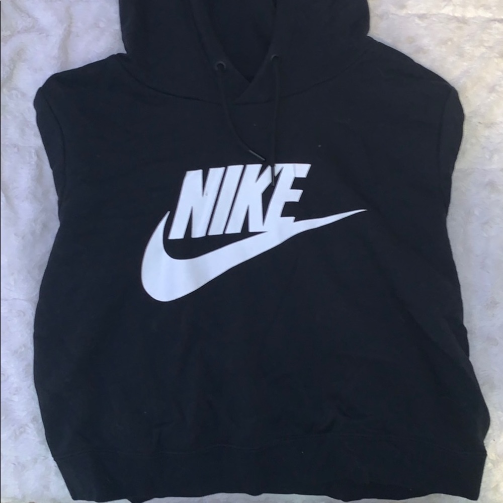 cropped nike hoodie